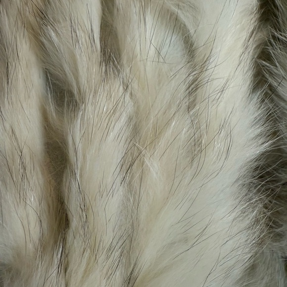 Saga Blue Fox Fur Coat size XL - Picture 12 of 15